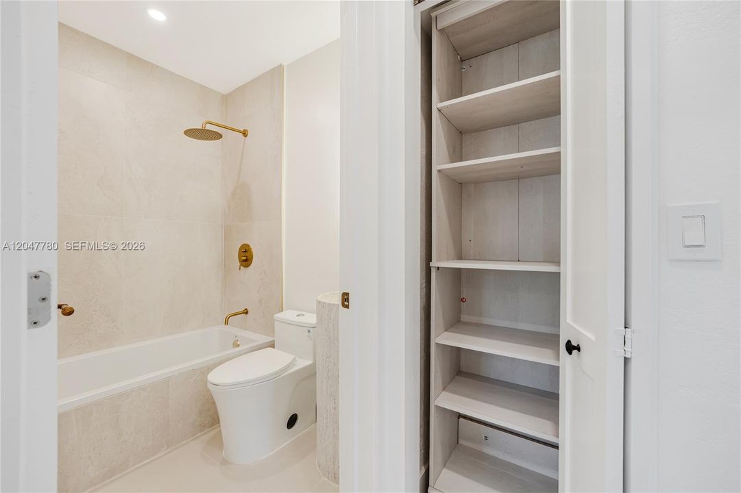 For Sale: $599,000 (3 beds, 2 baths, 1248 Square Feet)