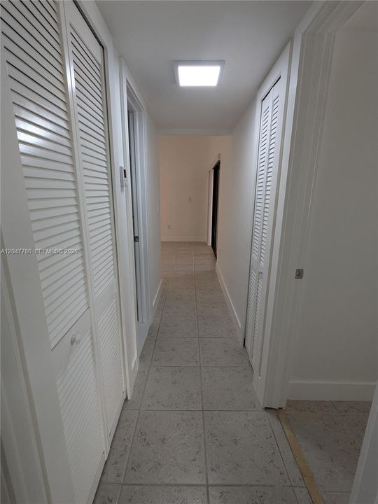 For Rent: $2,500 (2 beds, 2 baths, 1000 Square Feet)