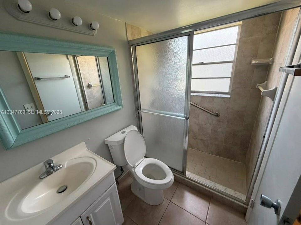 Recently Rented: $1,450 (1 beds, 1 baths, 792 Square Feet)