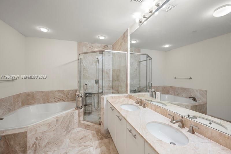 В аренду: $3,300 (3 спален, 2 ванн, 1644 Квадратных фут)