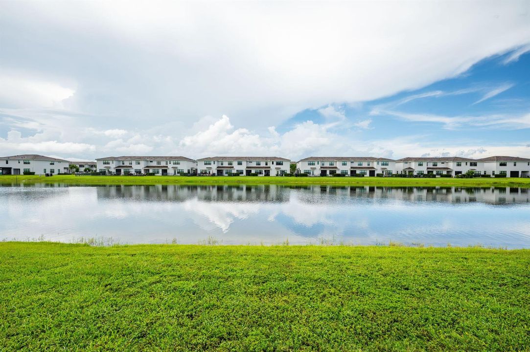 35-web-or-mls-8697-corvus-dr