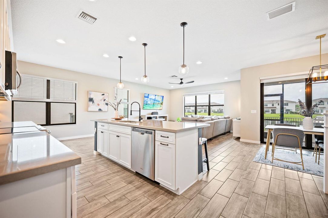 14-web-or-mls-8697-corvus-dr