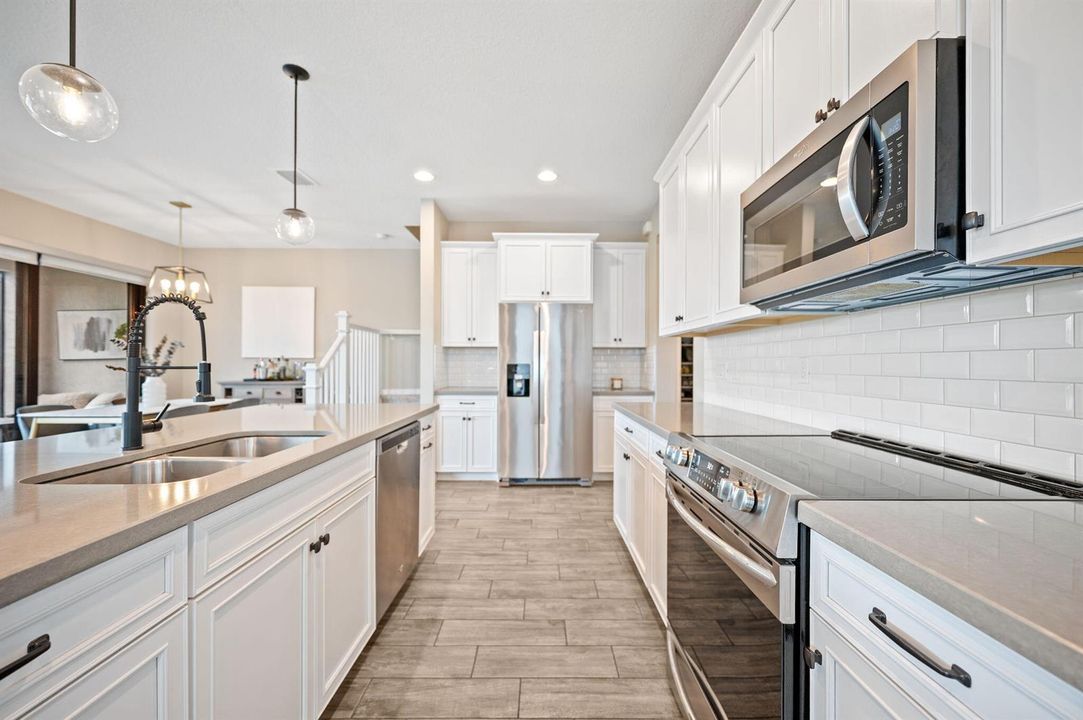 15-web-or-mls-8697-corvus-dr
