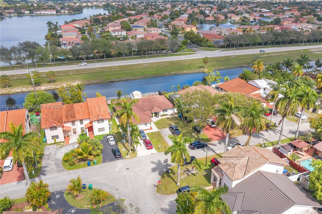 For Rent: $3,100 (3 beds, 1 baths, 1500 Square Feet)