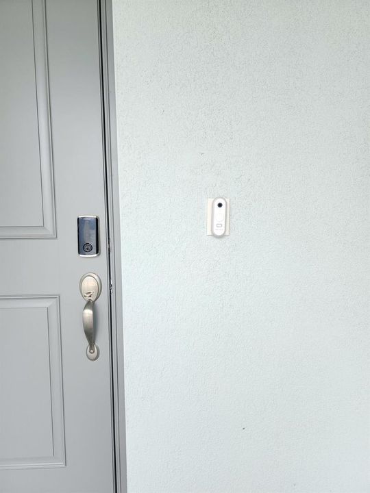 1000104223