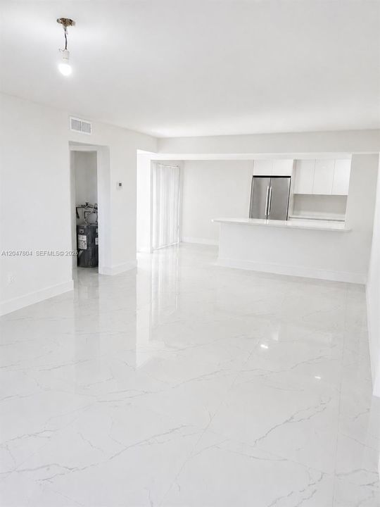 En Venta: $235,000 (2 camas, 2 baños, 1060 Pies cuadrados)