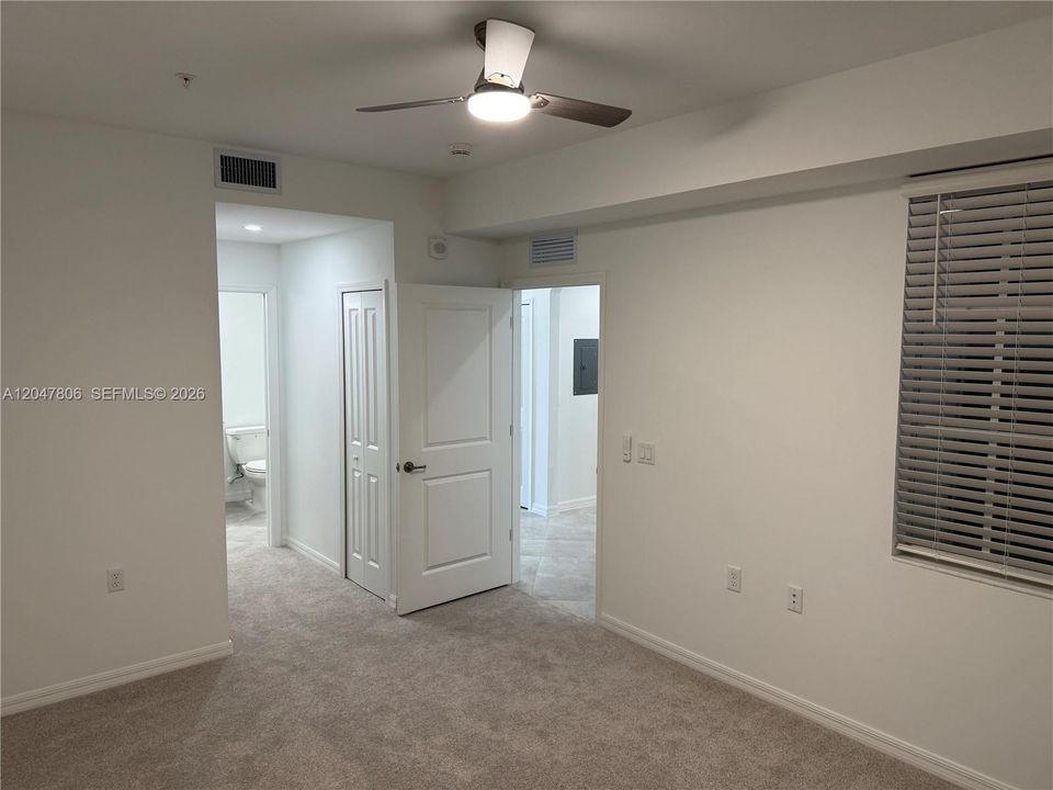 For Rent: $1,950 (2 beds, 2 baths, 1154 Square Feet)