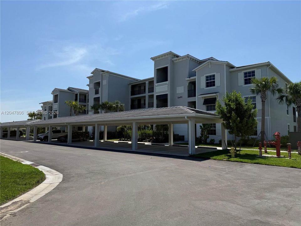 For Rent: $1,950 (2 beds, 2 baths, 1154 Square Feet)