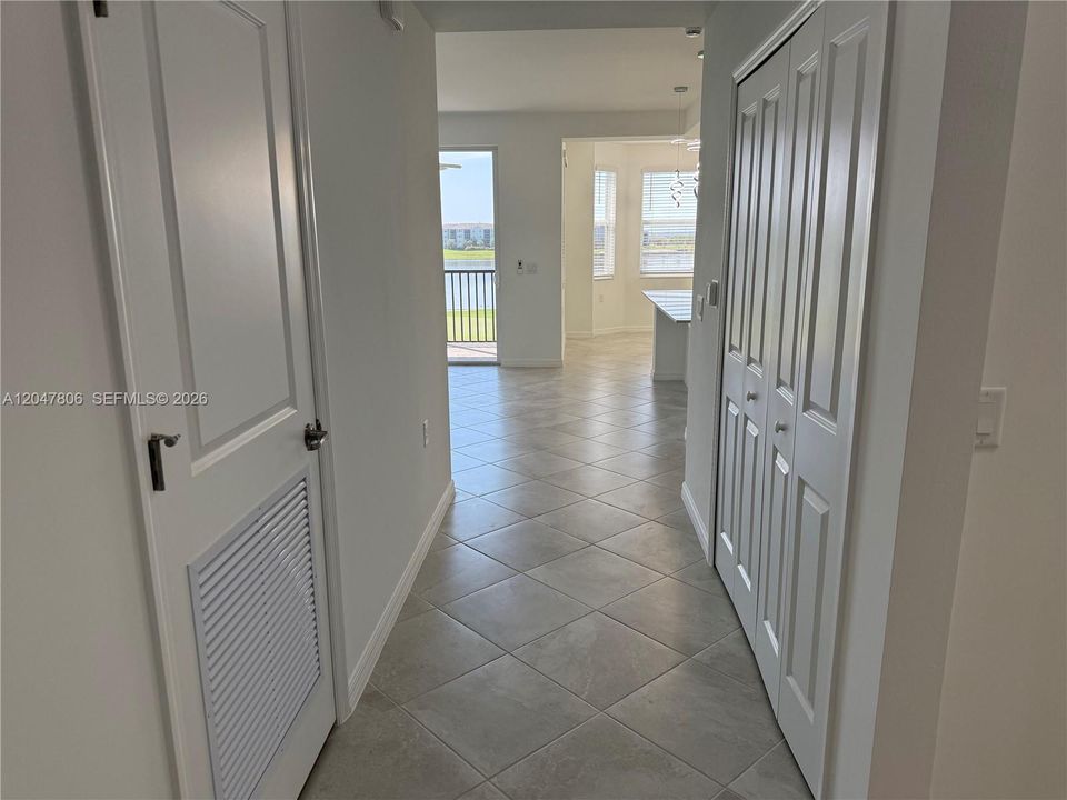 For Rent: $1,950 (2 beds, 2 baths, 1154 Square Feet)