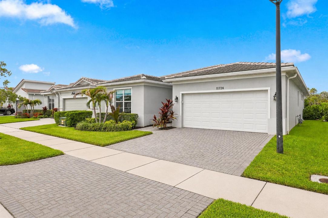3_11724_sw_aquila_wy_port_st_lucie_fl_34