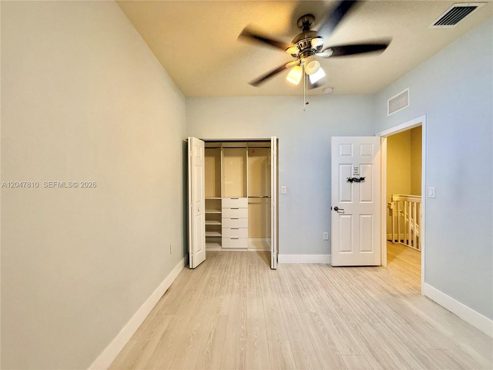 В аренду: $2,700 (3 спален, 2 ванн, 1402 Квадратных фут)