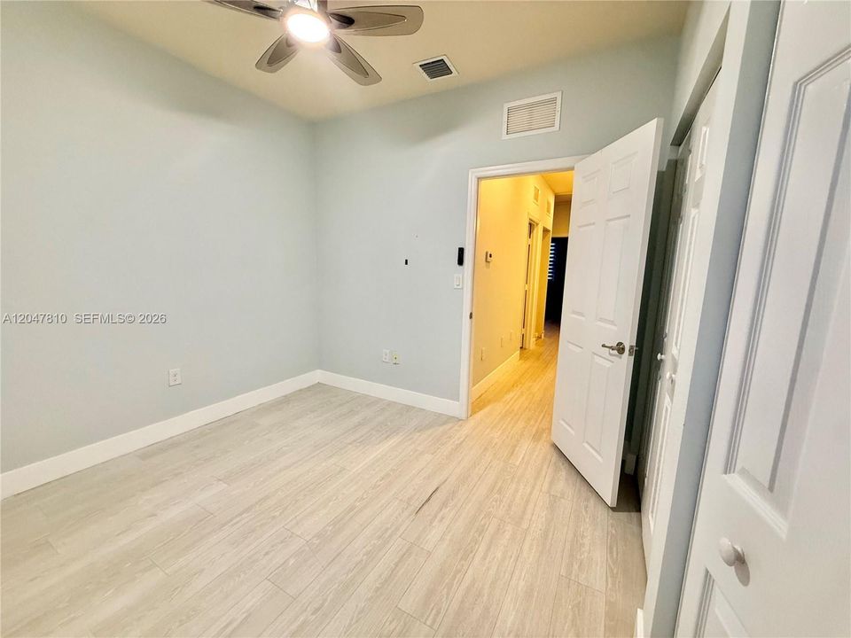 В аренду: $2,700 (3 спален, 2 ванн, 1402 Квадратных фут)