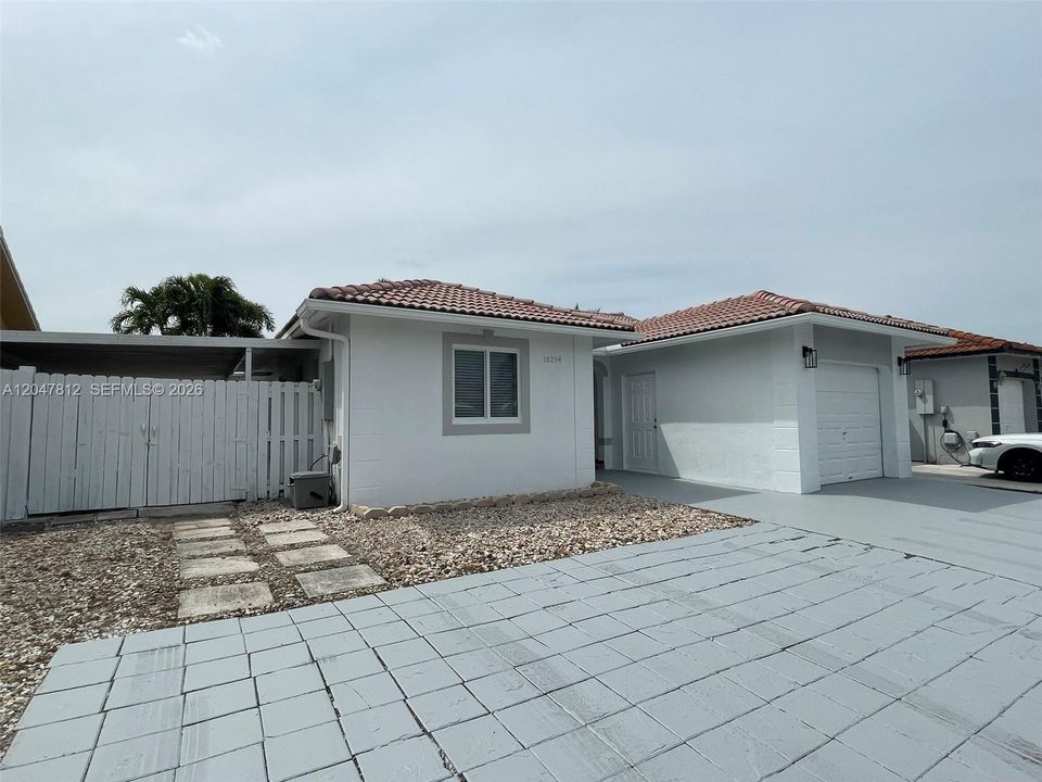 For Rent: $3,350 (3 beds, 2 baths, 1335 Square Feet)