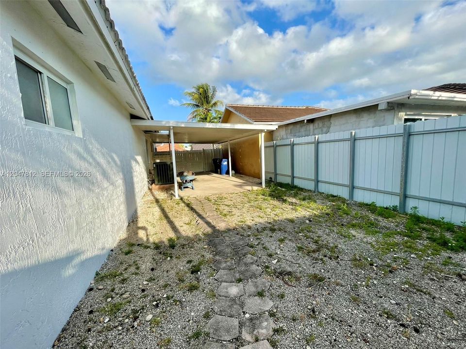 For Rent: $3,350 (3 beds, 2 baths, 1335 Square Feet)