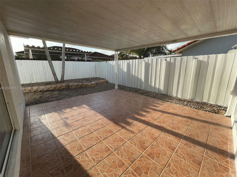 For Rent: $3,350 (3 beds, 2 baths, 1335 Square Feet)