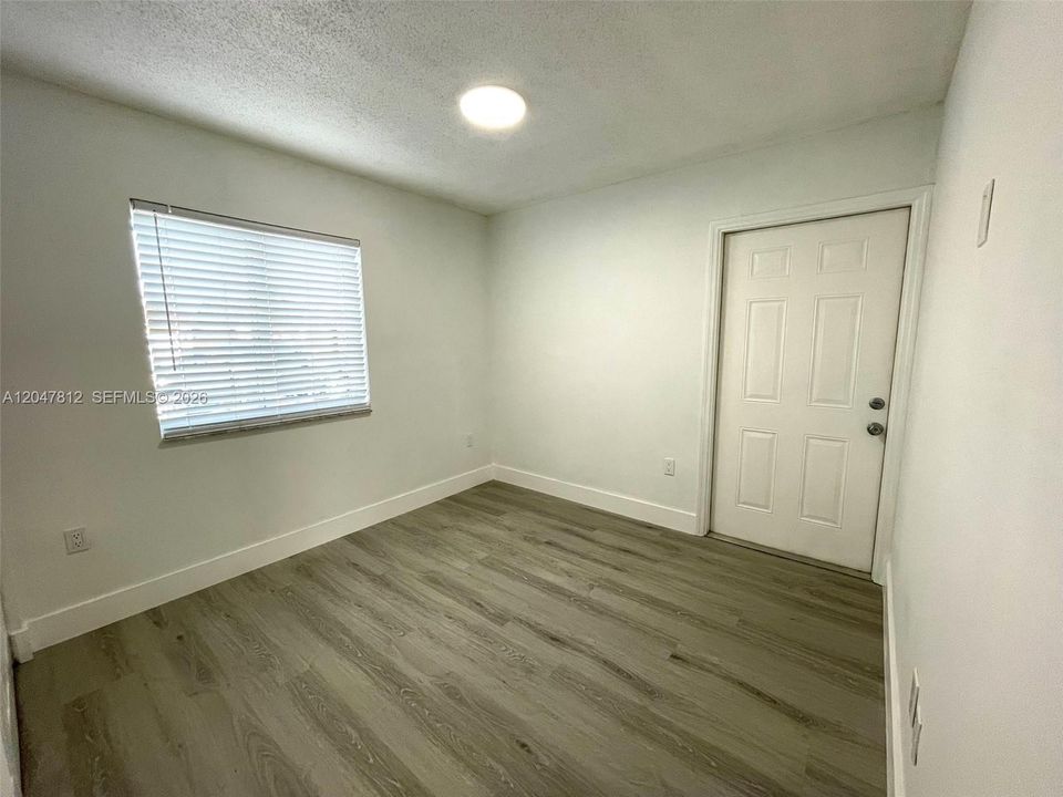 For Rent: $3,350 (3 beds, 2 baths, 1335 Square Feet)