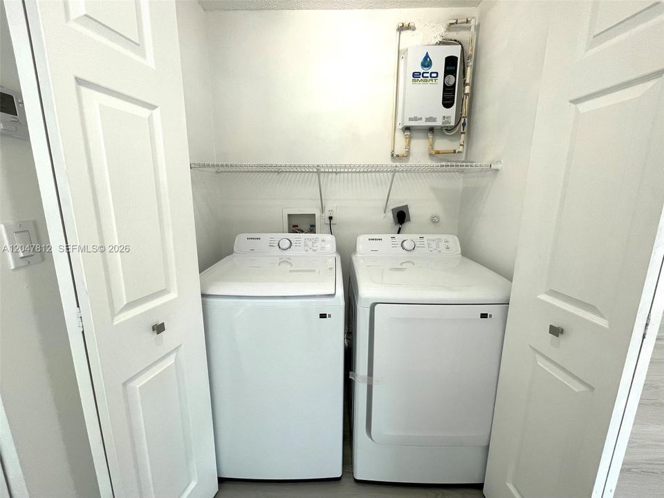 For Rent: $3,350 (3 beds, 2 baths, 1335 Square Feet)