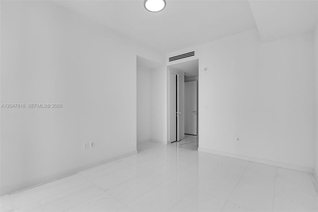 For Sale: $1,699,000 (2 beds, 2 baths, 1437 Square Feet)