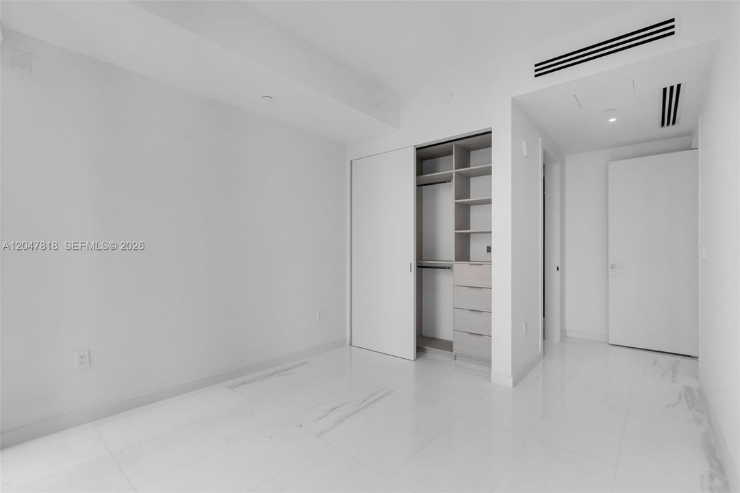For Sale: $1,699,000 (2 beds, 2 baths, 1437 Square Feet)