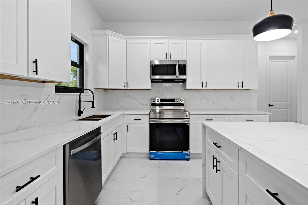En Venta: $420,000 (3 camas, 2 baños, 0 Pies cuadrados)