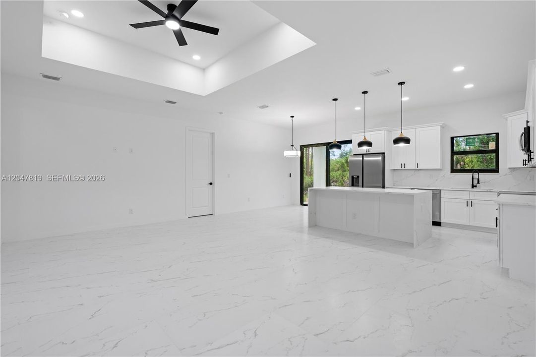En Venta: $420,000 (3 camas, 2 baños, 0 Pies cuadrados)