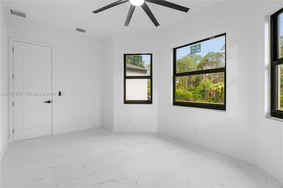En Venta: $420,000 (3 camas, 2 baños, 0 Pies cuadrados)