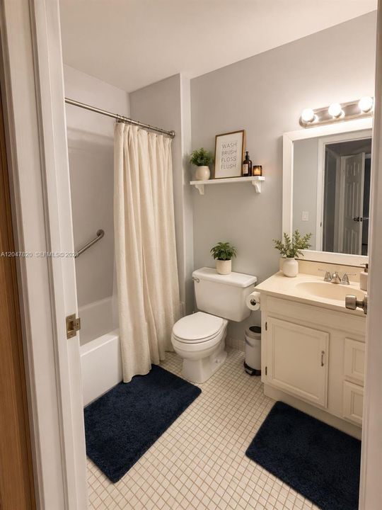 En Venta: $259,900 (2 camas, 2 baños, 1275 Pies cuadrados)