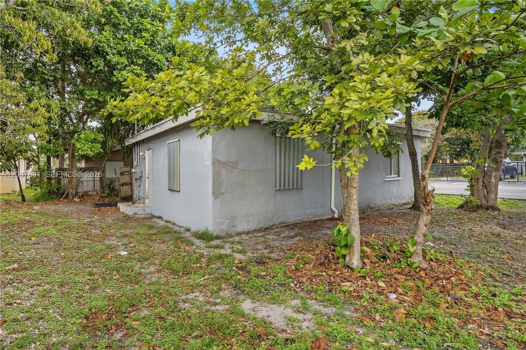 En Venta: $245,000 (2 camas, 1 baños, 832 Pies cuadrados)