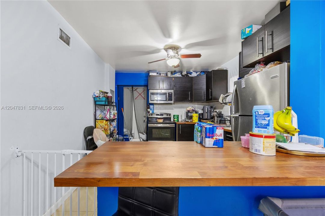 En Venta: $245,000 (2 camas, 1 baños, 832 Pies cuadrados)