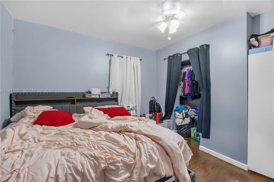 En Venta: $245,000 (2 camas, 1 baños, 832 Pies cuadrados)