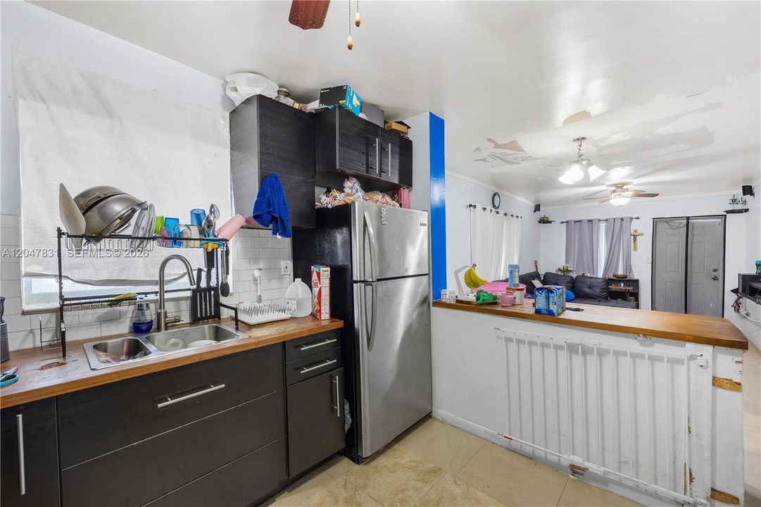 En Venta: $245,000 (2 camas, 1 baños, 832 Pies cuadrados)