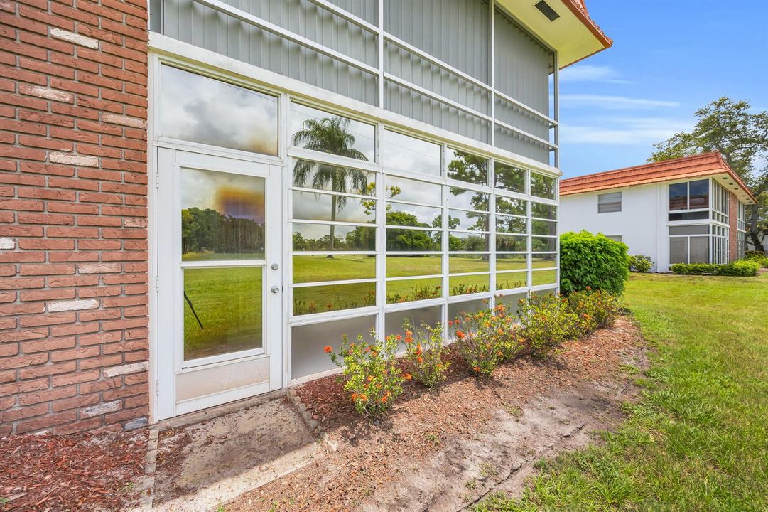 1225 NW 21ST ST 15