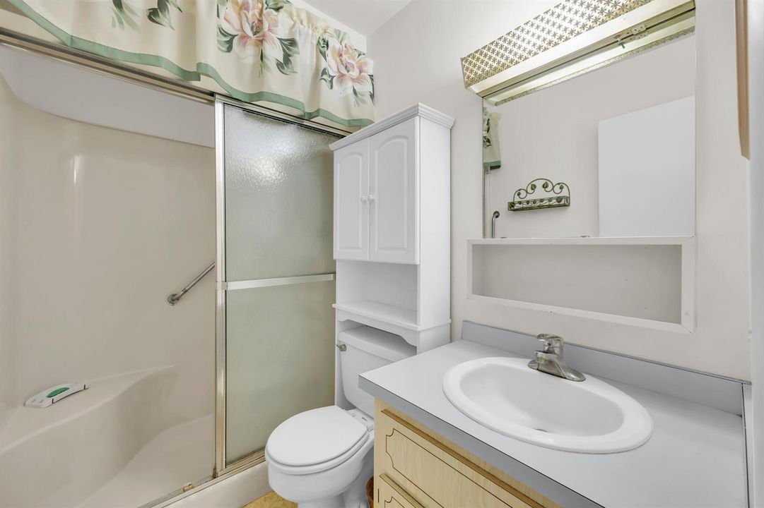 1225 NW 21ST ST 15