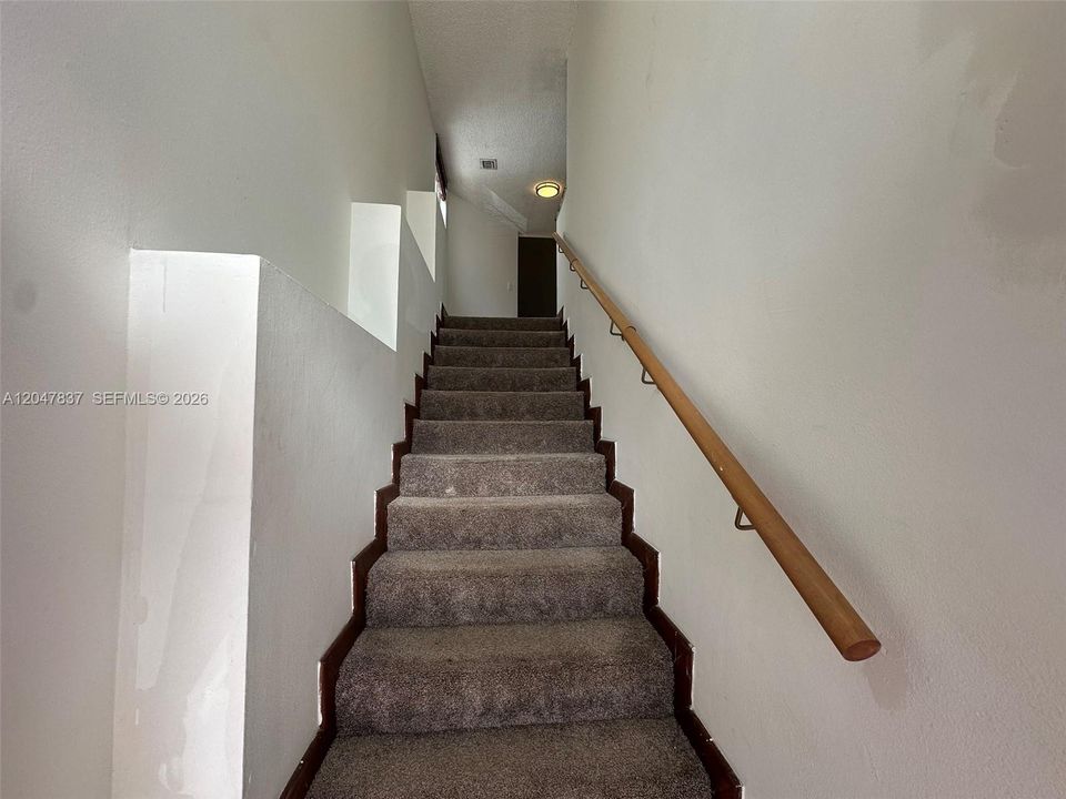 В аренду: $2,400 (2 спален, 2 ванн, 1128 Квадратных фут)