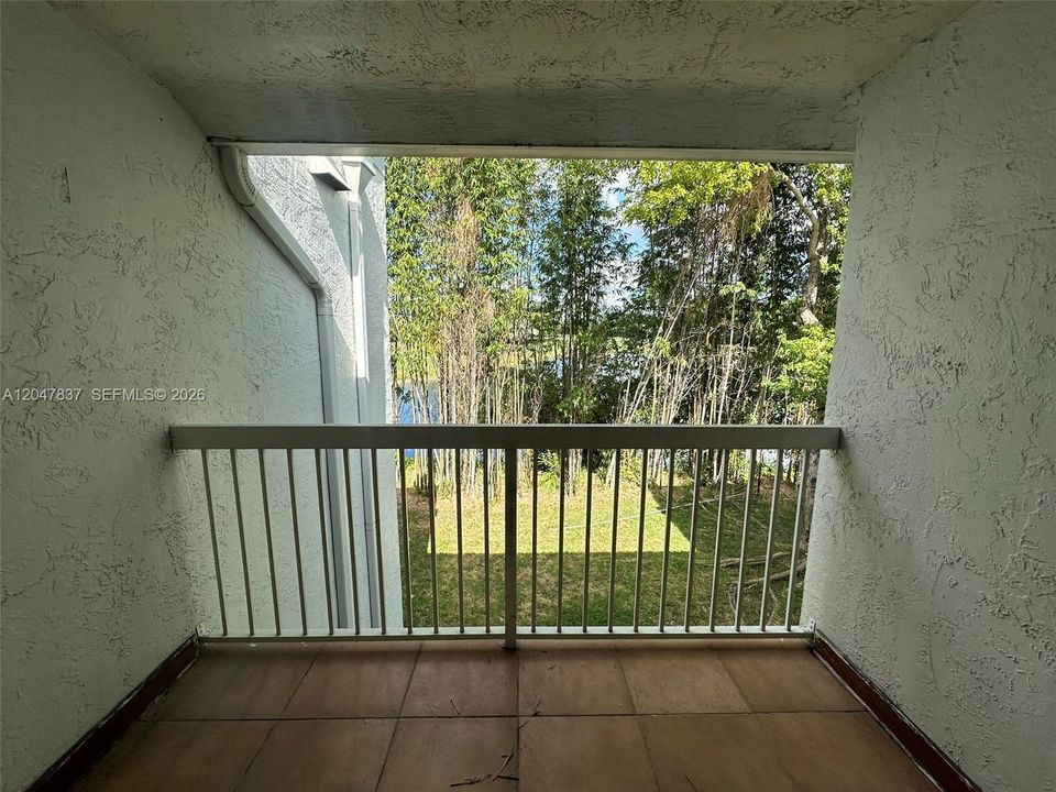 В аренду: $2,400 (2 спален, 2 ванн, 1128 Квадратных фут)