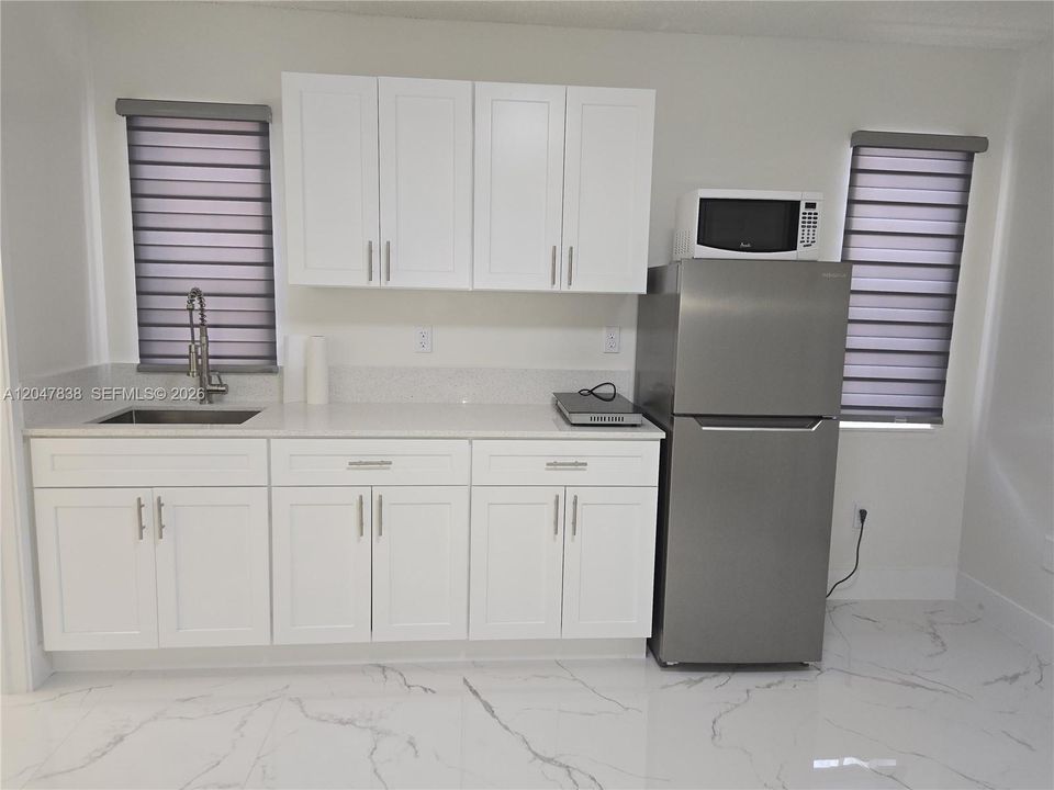 For Sale: $824,990 (6 beds, 4 baths, 1630 Square Feet)