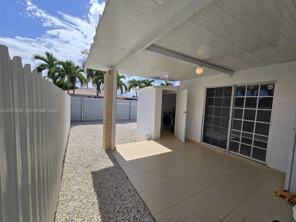 For Sale: $824,990 (6 beds, 4 baths, 1630 Square Feet)
