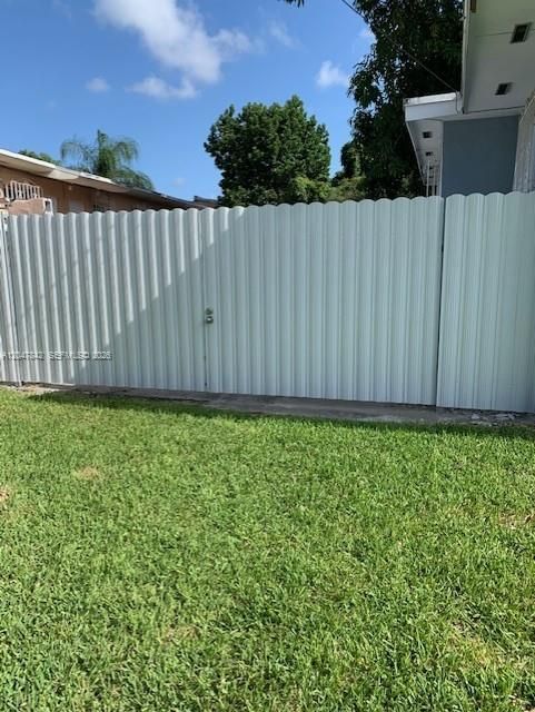 For Rent: $2,500 (2 beds, 2 baths, 2083 Square Feet)