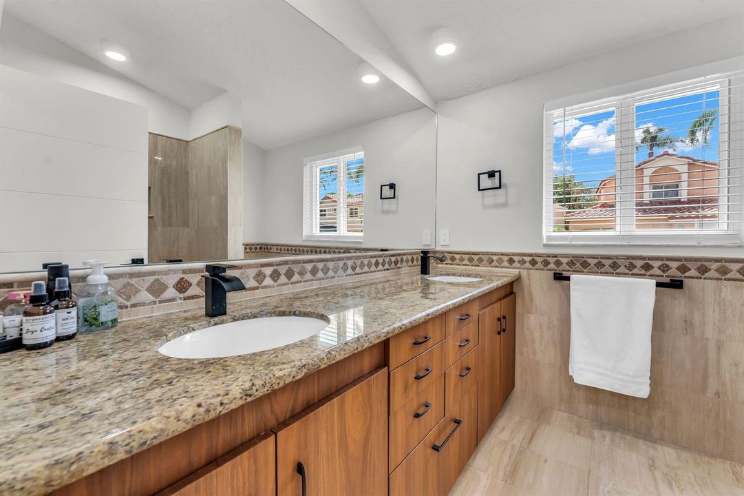 29-web-or-mls-DON08095