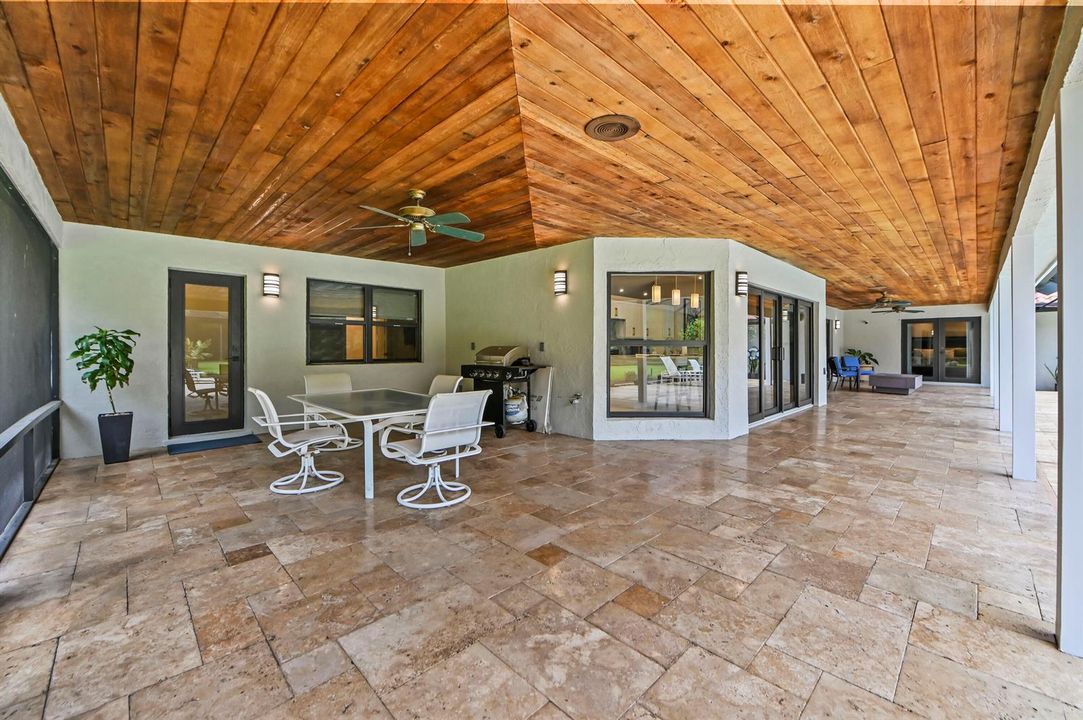 43 Patio 01