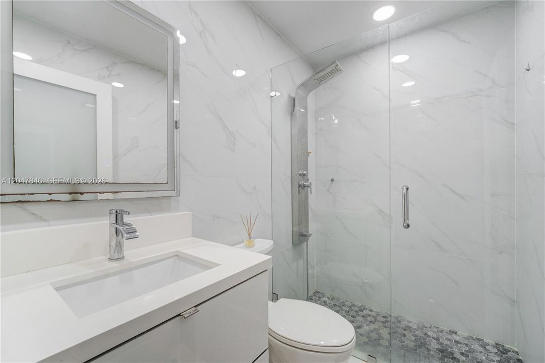For Sale: $645,000 (3 beds, 3 baths, 1625 Square Feet)