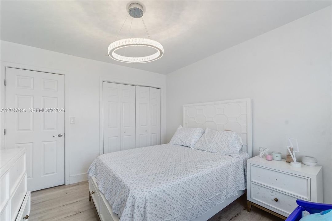 For Sale: $645,000 (3 beds, 3 baths, 1625 Square Feet)
