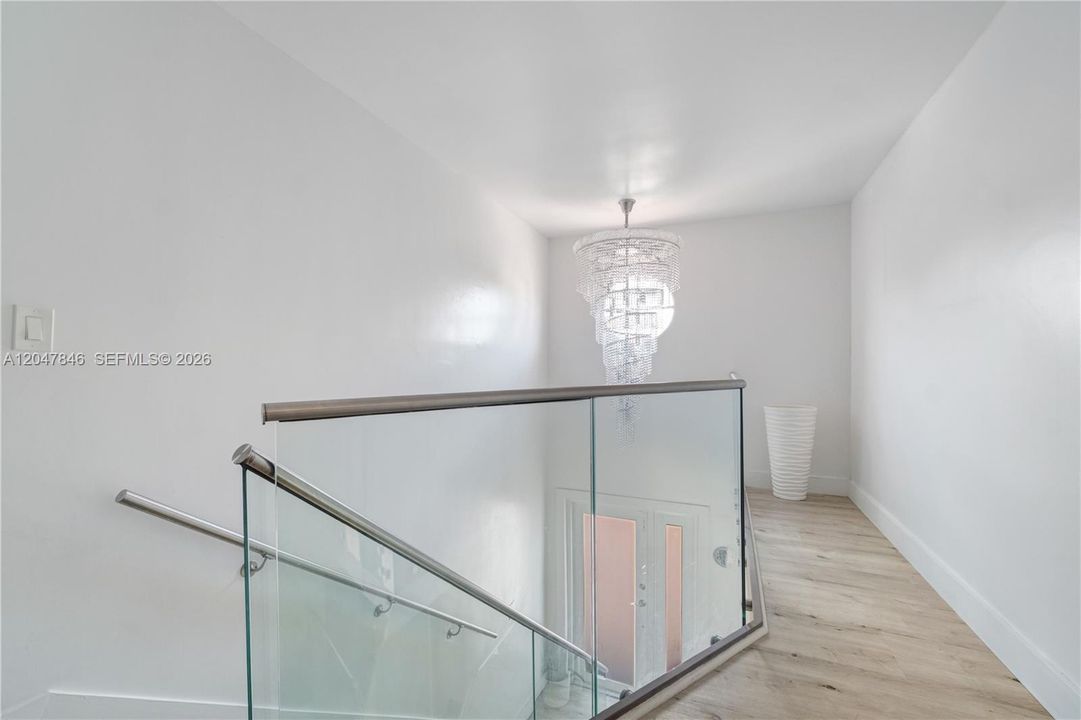For Sale: $645,000 (3 beds, 3 baths, 1625 Square Feet)