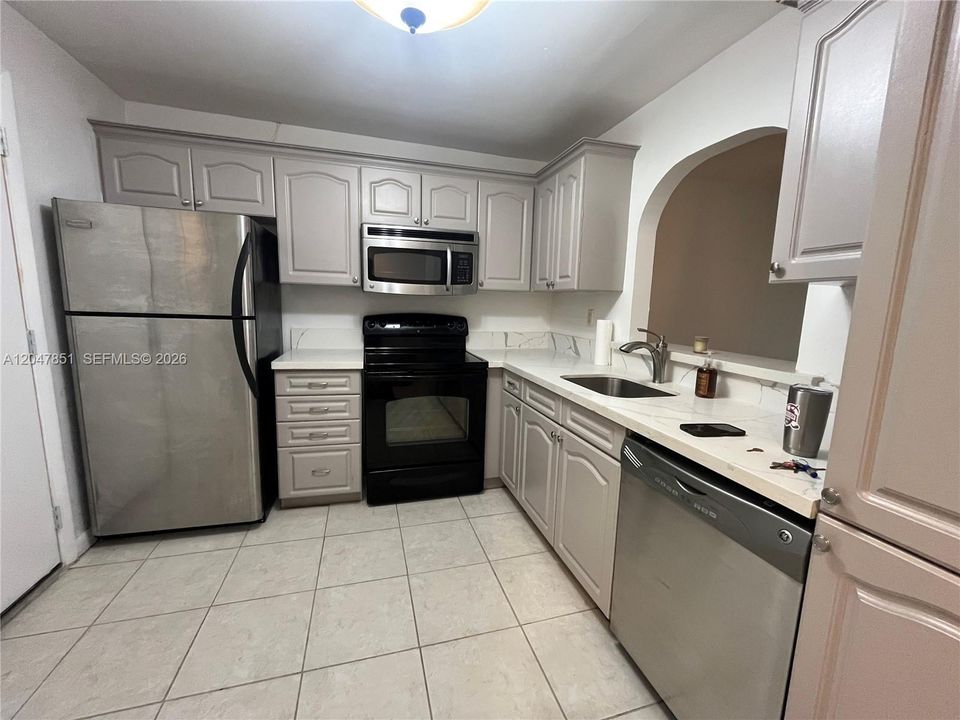 En Renta: $1,950 (2 camas, 2 baños, 1260 Pies cuadrados)