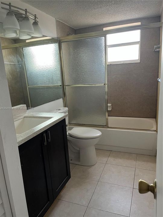 En Renta: $1,950 (2 camas, 2 baños, 1260 Pies cuadrados)