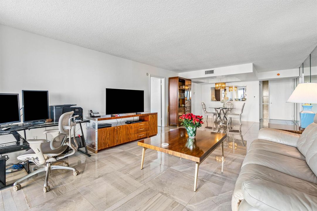 012-5380NorthOceanDrive-5G-RivieraBeach-