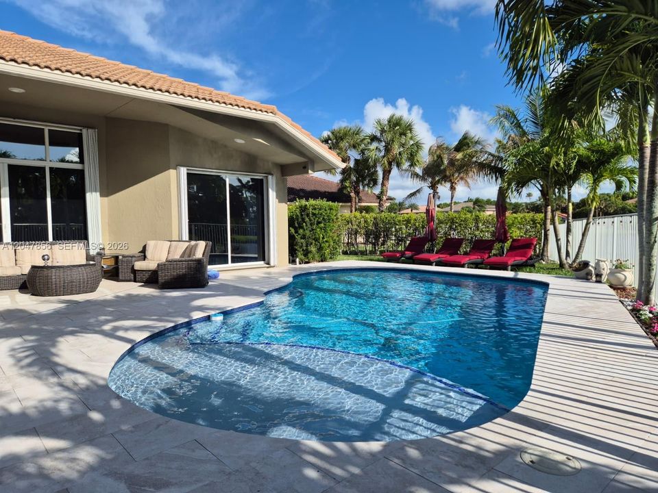 Active With Contract: $7,500 (5 beds, 3 baths, 2919 Square Feet)