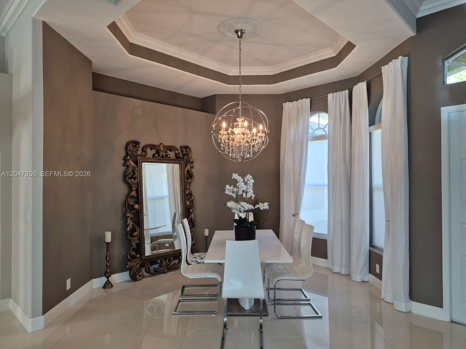 Active With Contract: $7,500 (5 beds, 3 baths, 2919 Square Feet)