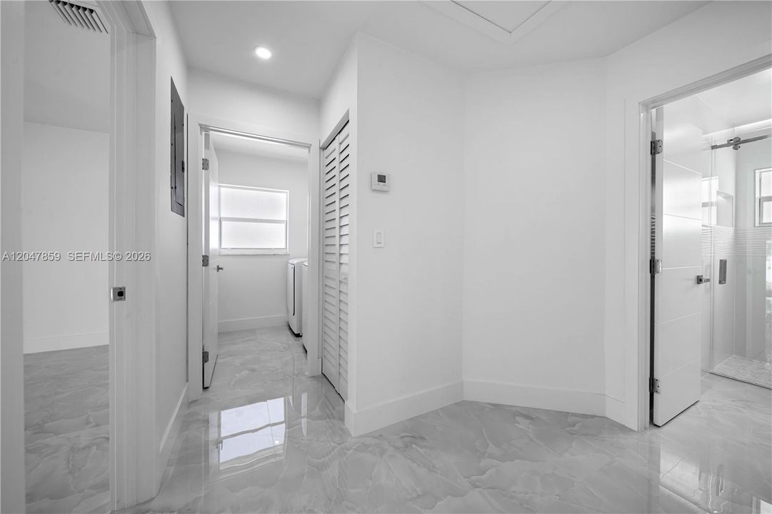 В аренду: $3,500 (3 спален, 2 ванн, 1652 Квадратных фут)