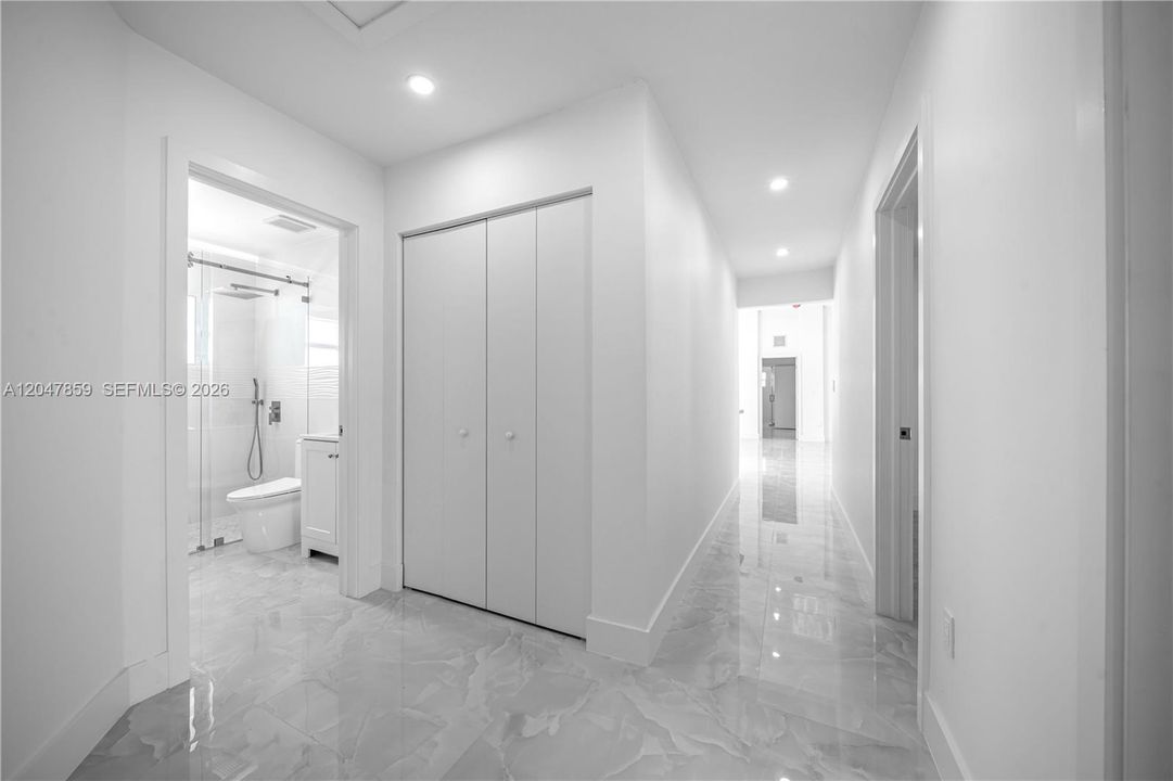 В аренду: $3,500 (3 спален, 2 ванн, 1652 Квадратных фут)